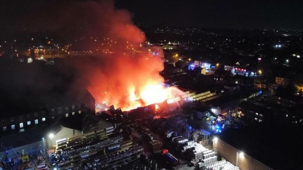 Livermore Fire Today: Crews Battle Large Structure Blaze as Authorities Issue Evacuation Warnings for Residents Near the Affected Area